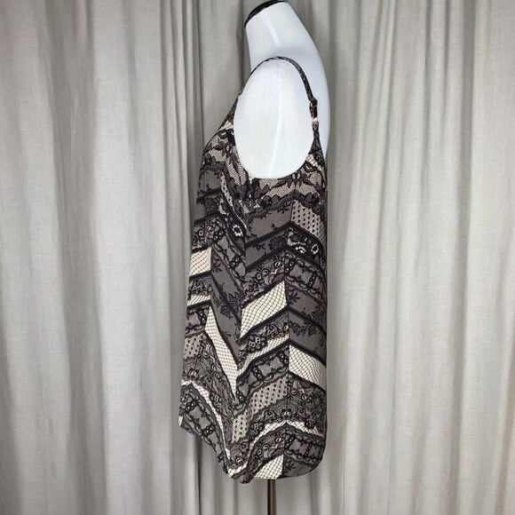 CAbi #3278 Monaco Lace Print Tank Sz Med NWOT - Picture 4 of 8